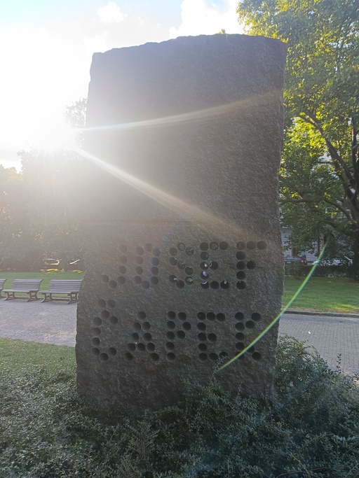 Image Alt